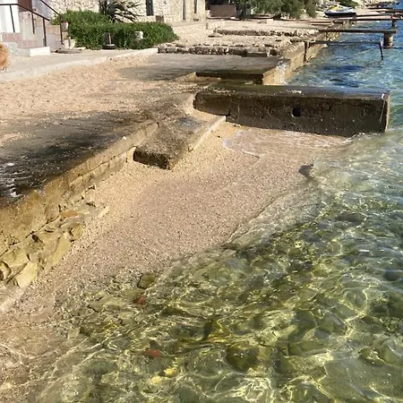 Dom wakacyjny House First Row By The Sea *