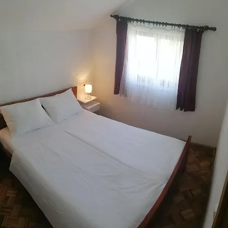 House First Row By The Sea Holiday home Bibinje