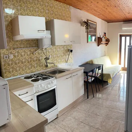 Holiday home House First Row By The Sea